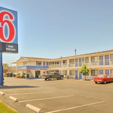 Motel 6-Fresno, Ca - Blackstone North Εξωτερικό φωτογραφία